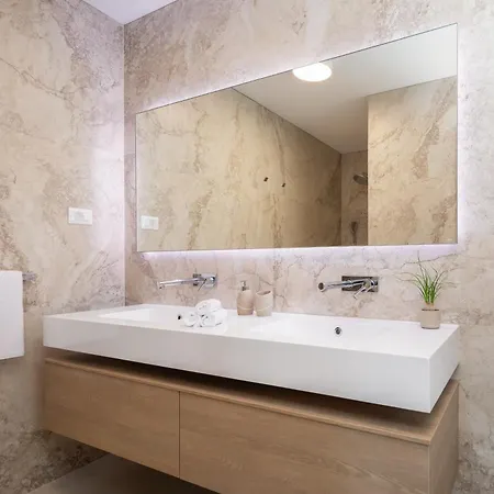 Luxury Maris Viganj