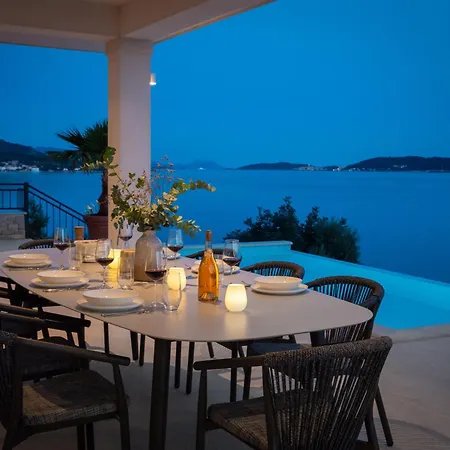 Luxury Maris *