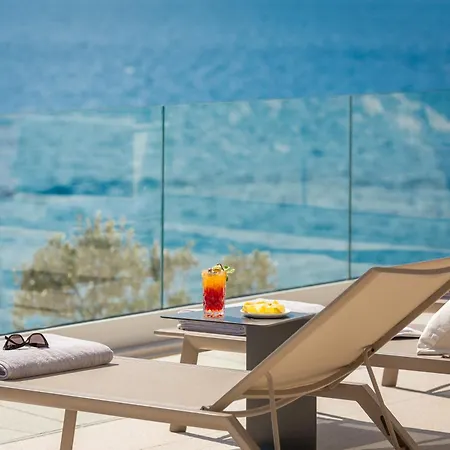 Luxury Maris Villa *
