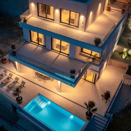 Villa Luxury Maris *